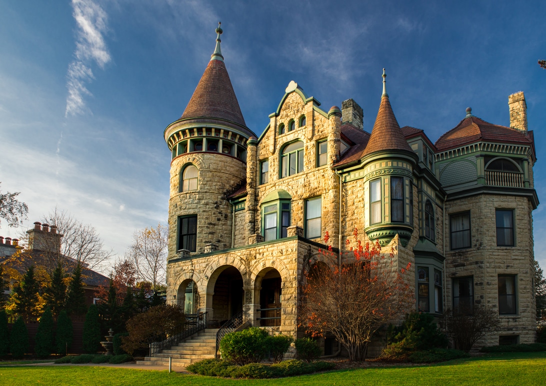 Castle La Crosse B&B: Proud To Support Local Artists | Castle La Crosse ...