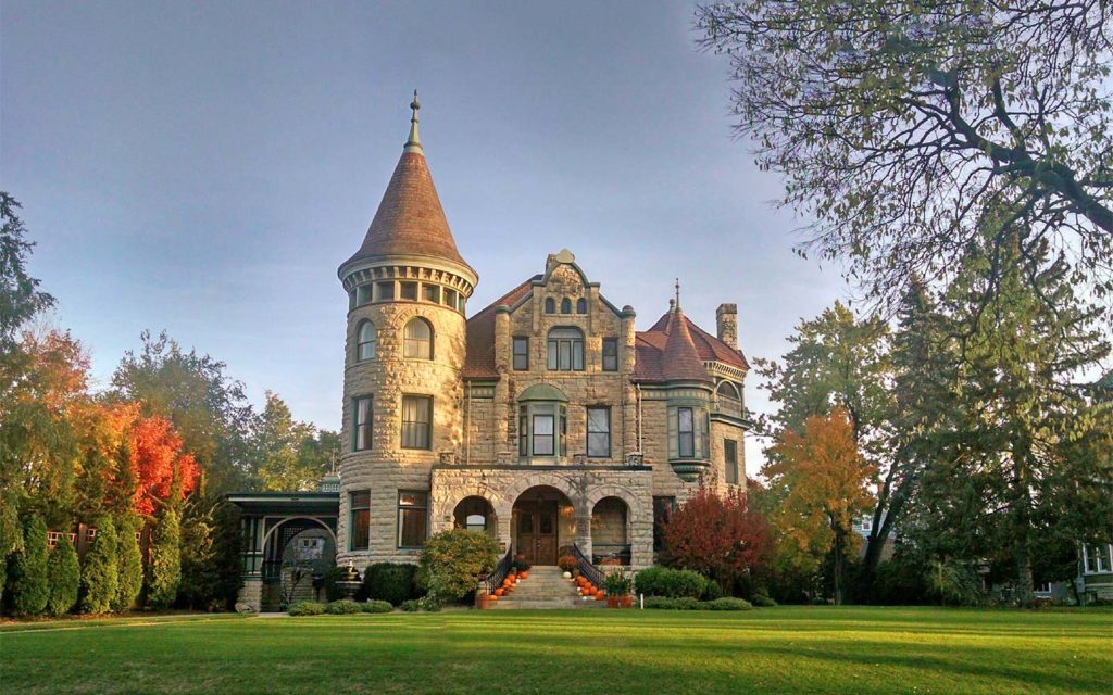 Hotel La Crosse WI